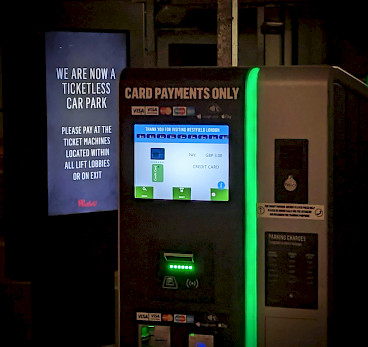 ticketless paiement à la caisse automatique du parking de Westfield